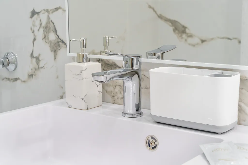 Good Night на Иванова 21