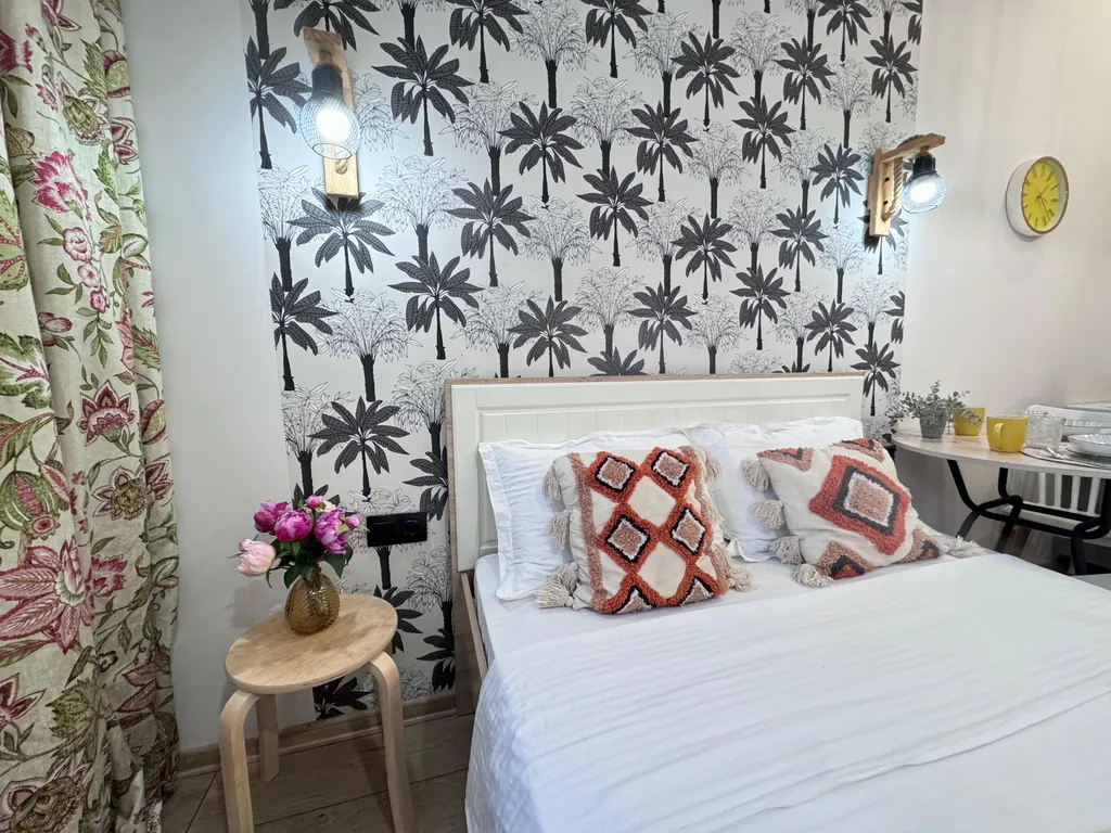 Уютная студия почувствуй себя как дома