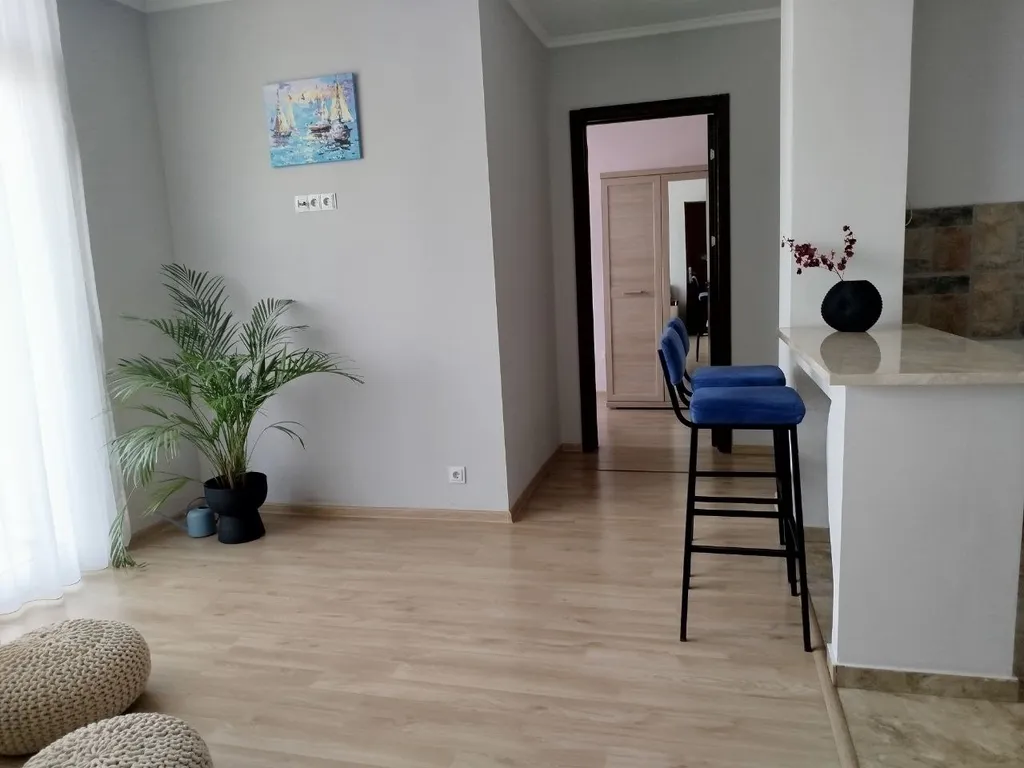 Двухкомнатная уютная квартира с видом на горы