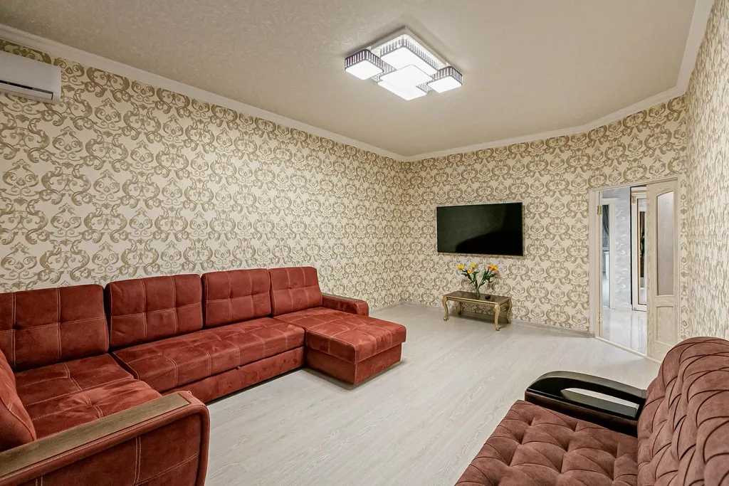 100 метров от Парка