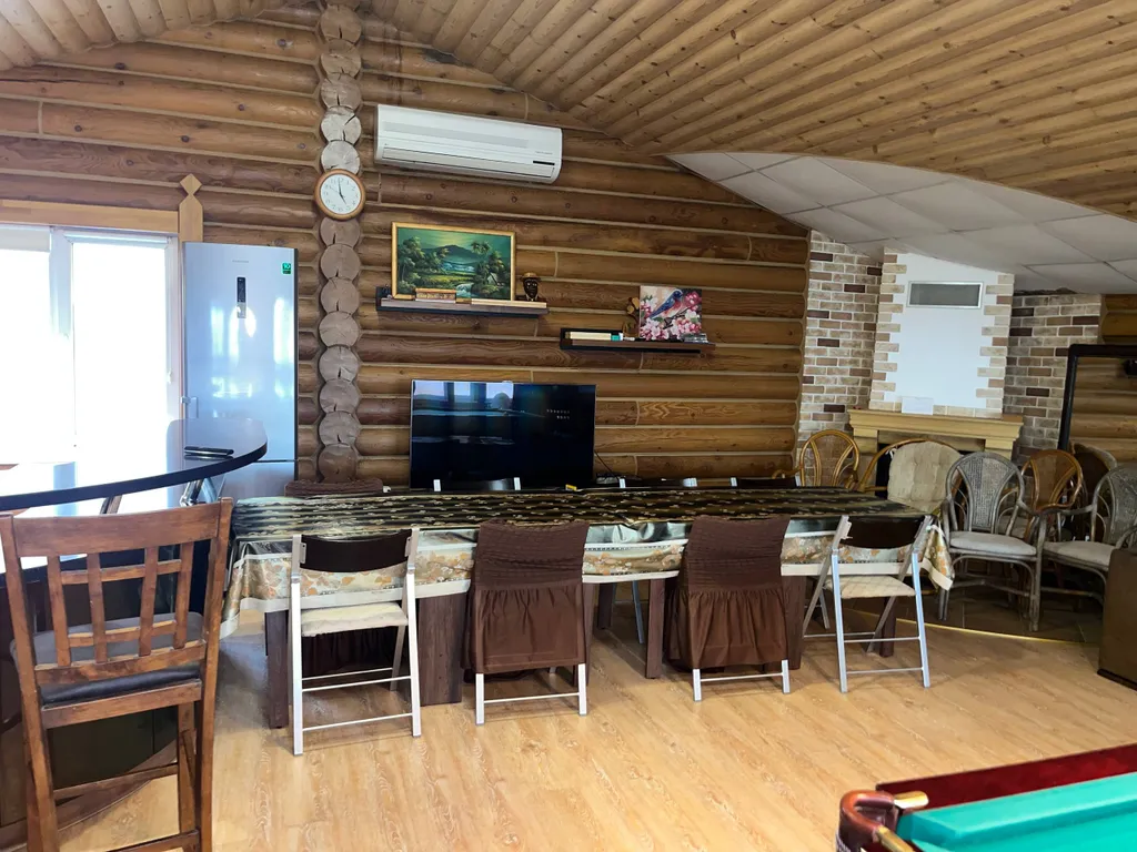 Аренда Коттеджа с баней, бассейном, джакузи, стадионом и зоной барбекю