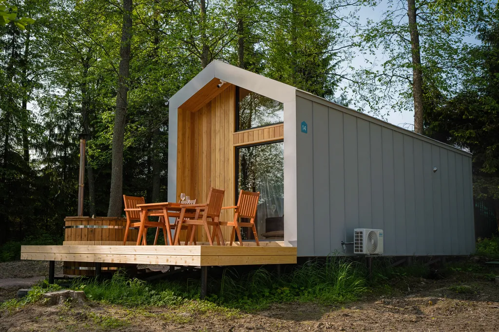 Коттедж Четырёхместный барнхаус с видом на озеро — Плодовое