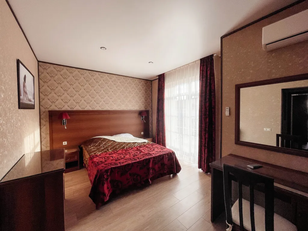 Современный коттедж Кедровая