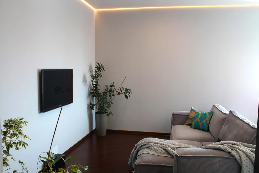 Видовая квартира с панорамным окном в центре