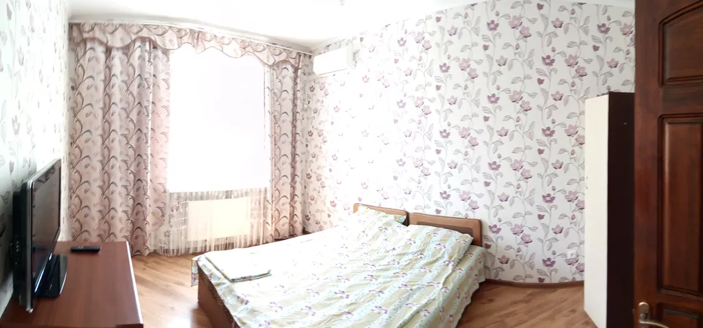 Просторная двушка в самом центре