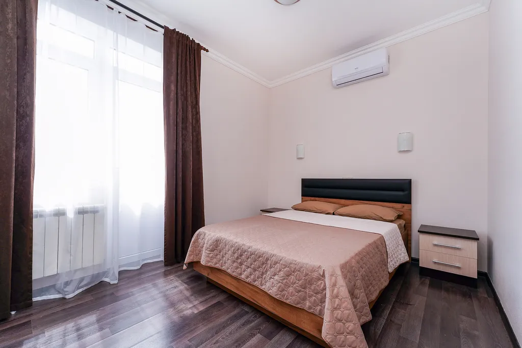 Дом с бассейном