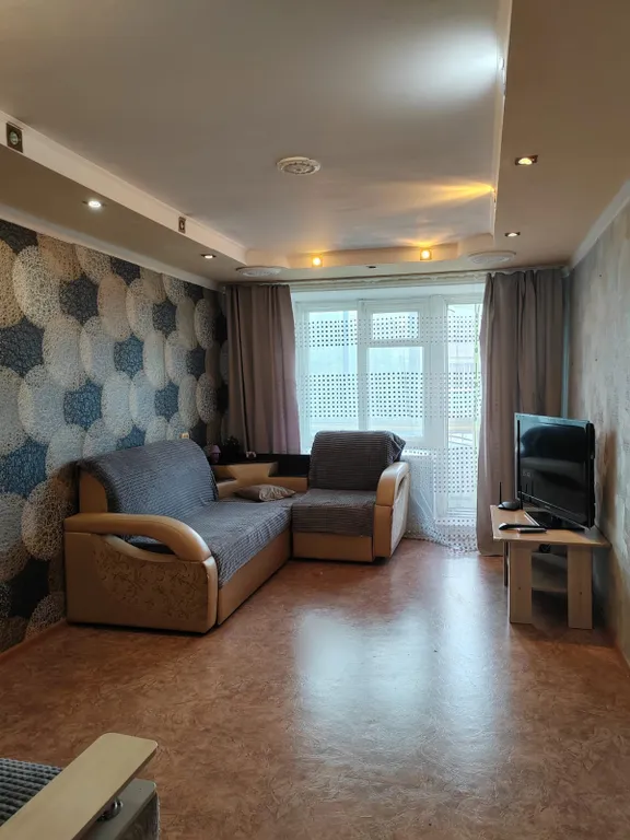 Трехкомнатная квартира в районе 5 километров Транснефть — аренда посуточно в Белогорск