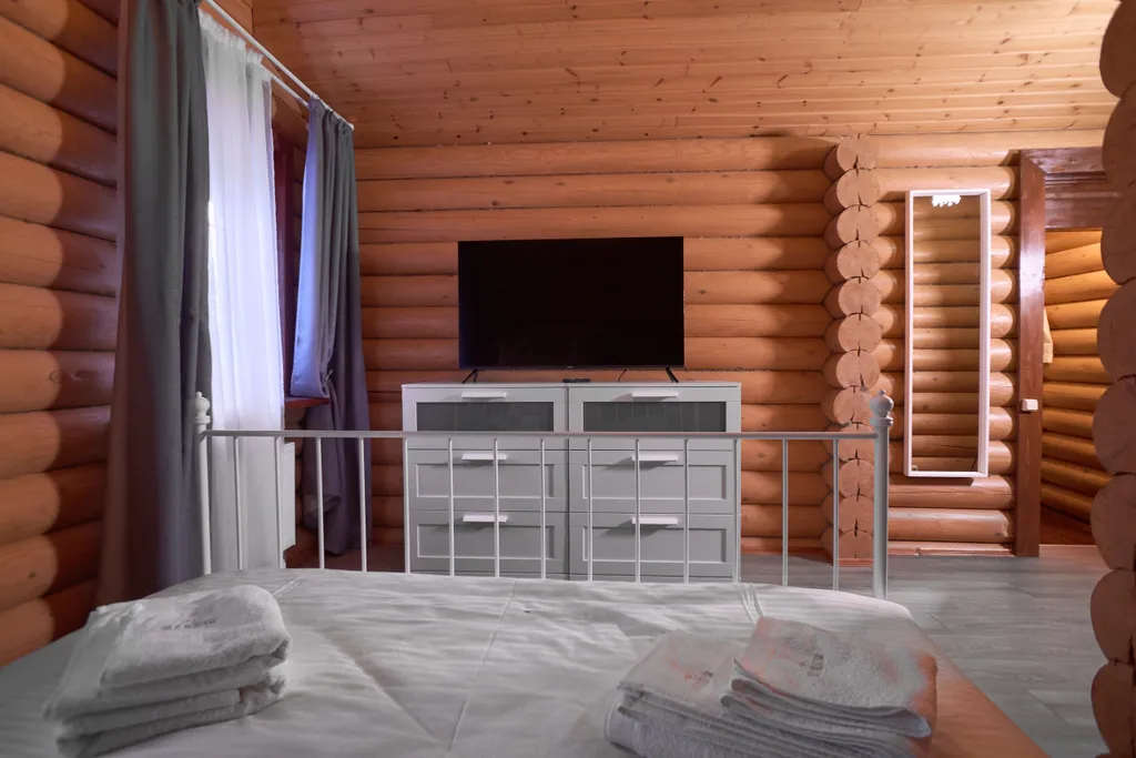 Дом с баней, хамамом, караоке и теплым уличным бассейном