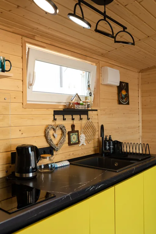 Коттедж Дом на берегу озера с банным чаном — Сокольники