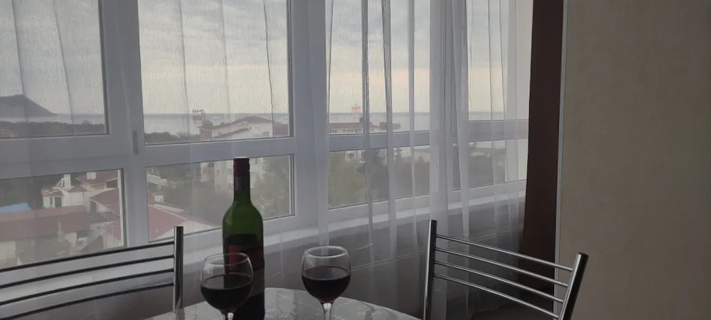 Квартира Апартаменты с видом на море и горы на первой береговой линии у моря — Анапа