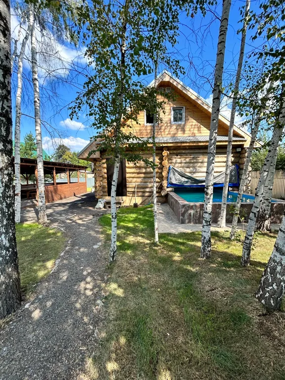 Новый рубленный дом в центре Ижевска, с баней и бассейном