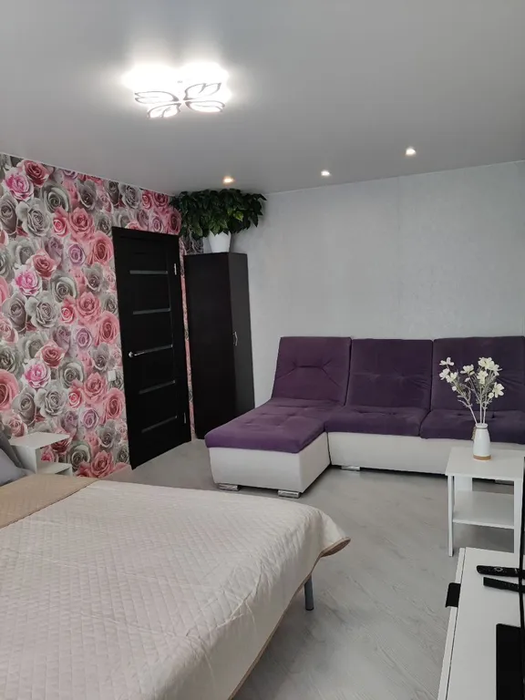 Квартира Комфортабельная квартира у ДК имени Римского-Корсакова — Тихвин