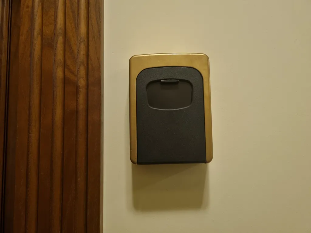 Aпаpтaмeнт c баcсейном и теpрaсой нa набеpeжной