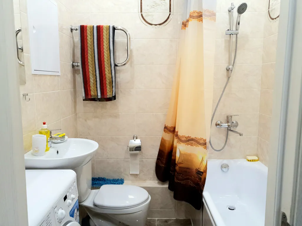 Комфортная и тёплая студия . Свободна сейчас.