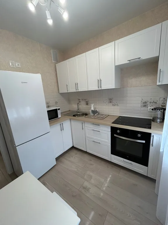 Новая квартира в центре города — аренда посуточно в Копейск