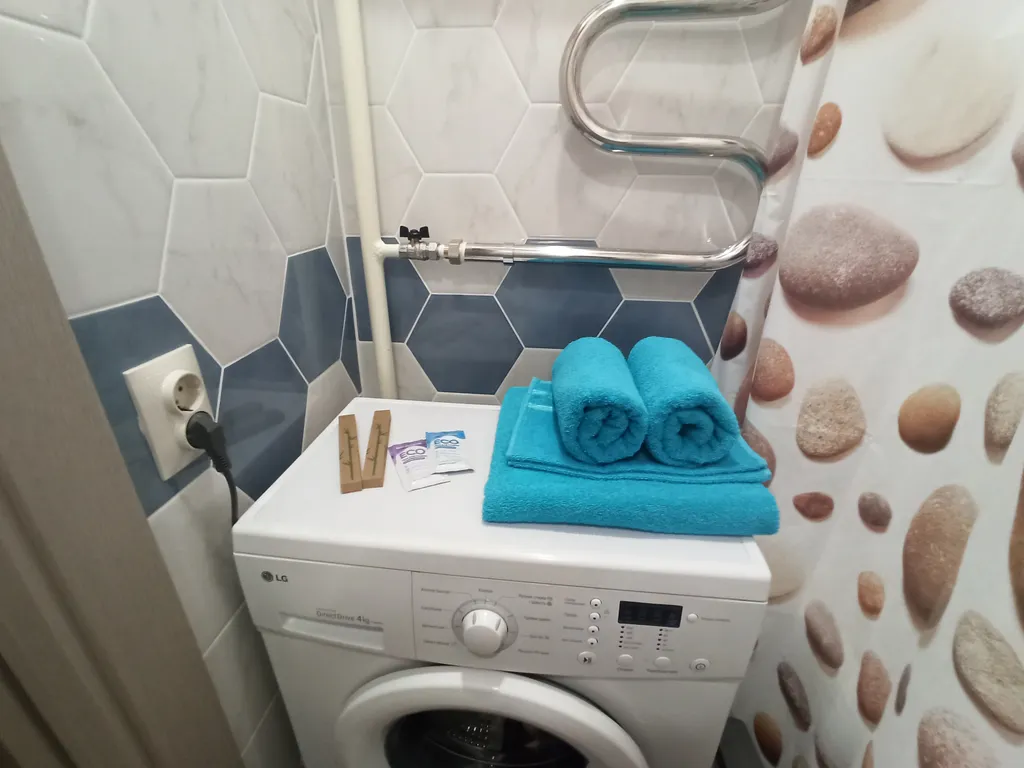 Квартира 2-комнатная квартира на Взлетке, рядом Автовокзал, Краевая больница, Глазной центр — Красноярск