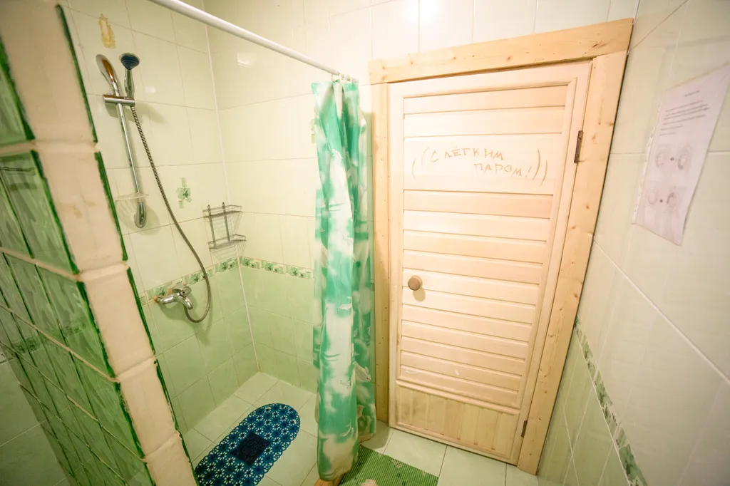 Семейный коттедж с сауной, на тихом берегу озера Воукса