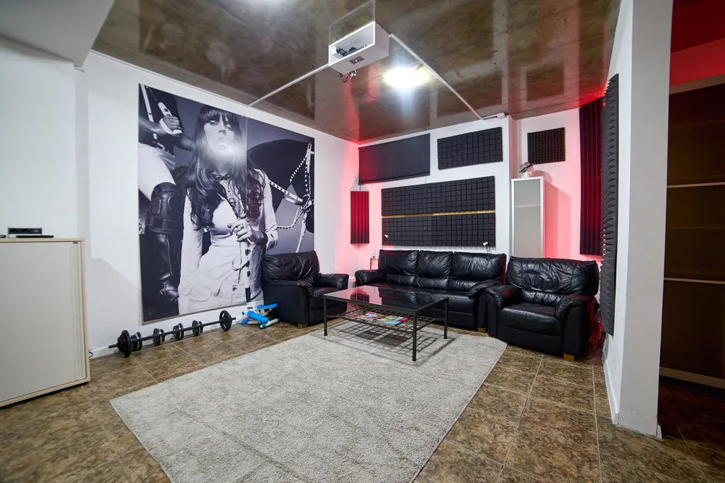 Загородный дом с баней возле горнолыжного курорта Сорочаны