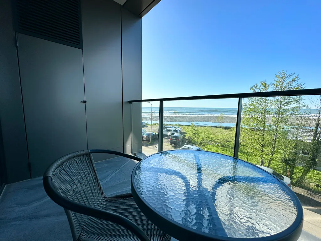 2-комнатный апартамент, шикарный вид на море