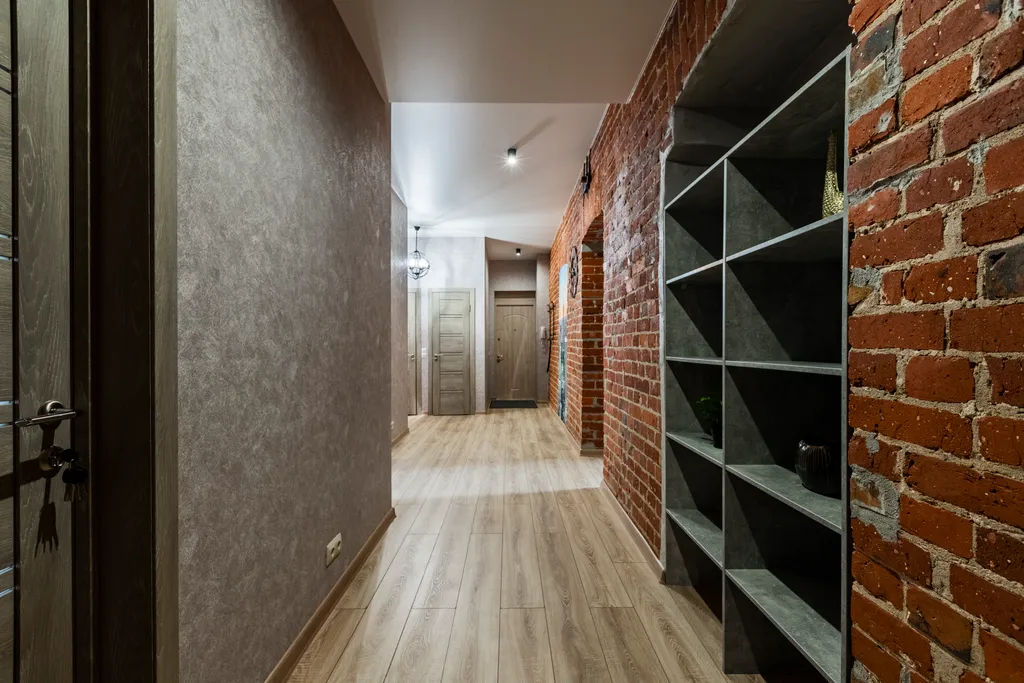 Комната в минуте от метро 1905 года