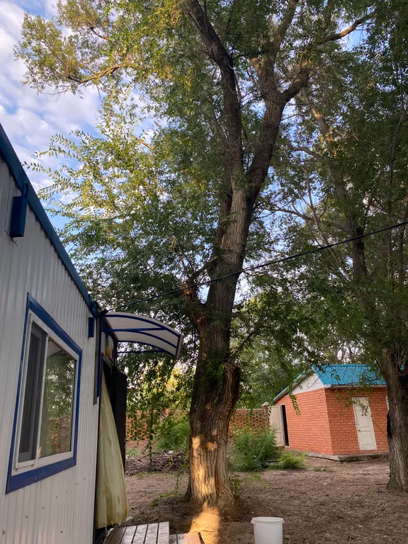 Коттедж Жилье у моря — аренда посуточно в Голубицкая