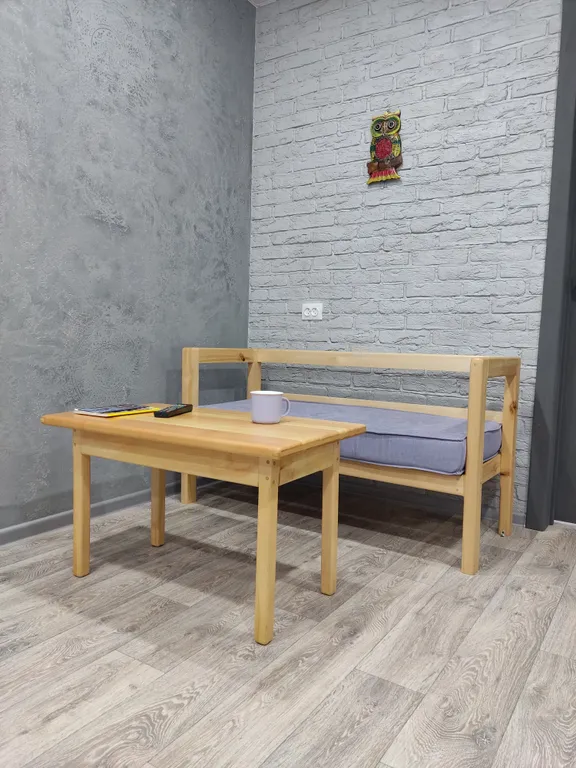 Двухкомнатная Революции