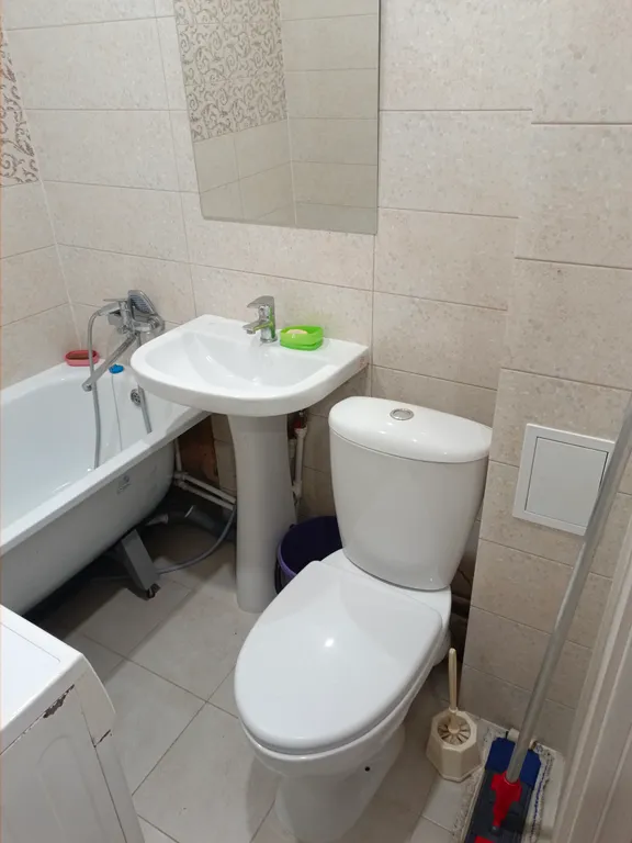 После ремонта однокомнатная квартира, всё необходимое для проживания