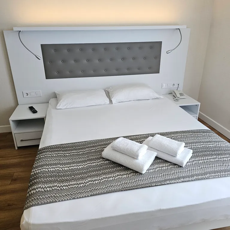 AP-915 Апартаменты в отеле на берегу моря