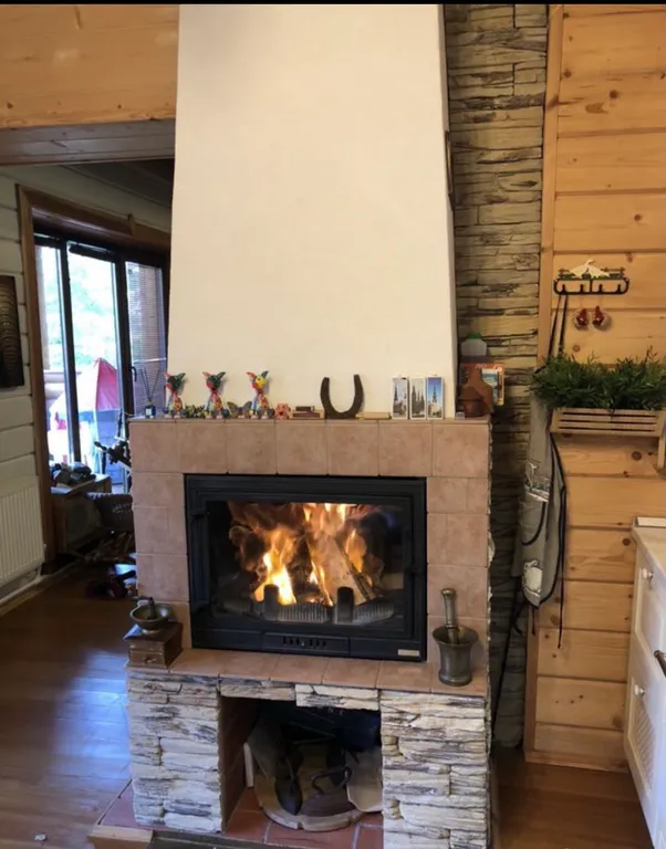 Коттедж Дом для отдыха в живописном месте — Луга