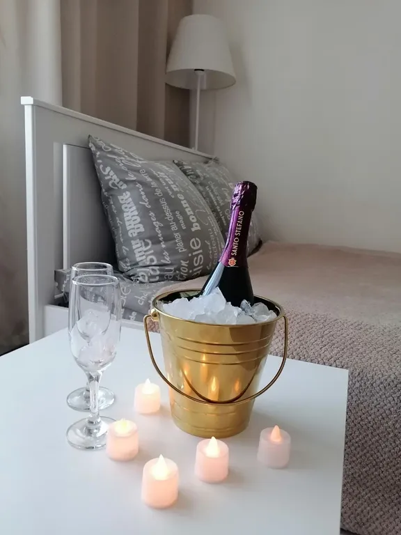 Честная квартира с балконом Четыре угла возле ТЦ Аура