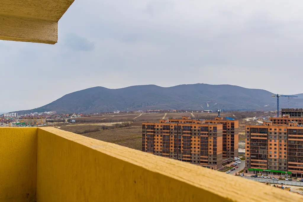 Квартира Светлая и просторная квартира от LetoApart — Новороссийск