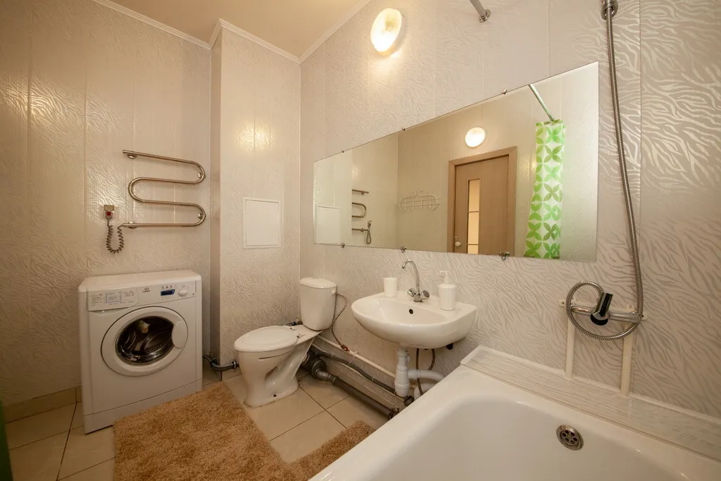 Двухкoмнатная квaртиpа нaпpотив TРЦ Плaнeта