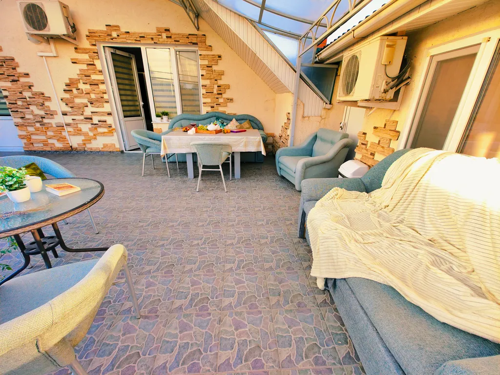 Четырехкомнатные десятиместные апартаменты с мини-кухней