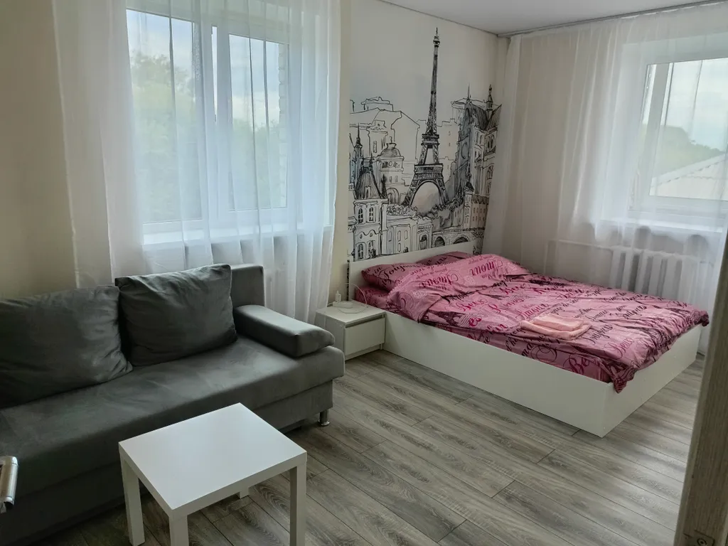 Комфортная двухкомнатная квартира рядом с Парковым — аренда посуточно в Челябинск