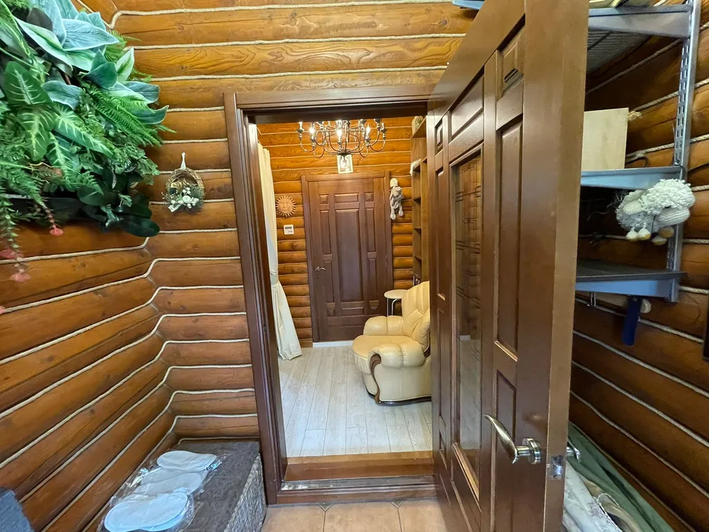 Коттедж в экологически чистом районе в Крыму