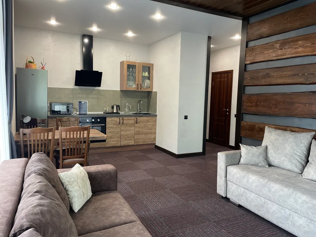 Уютные апартаменты с видом на горы и лес