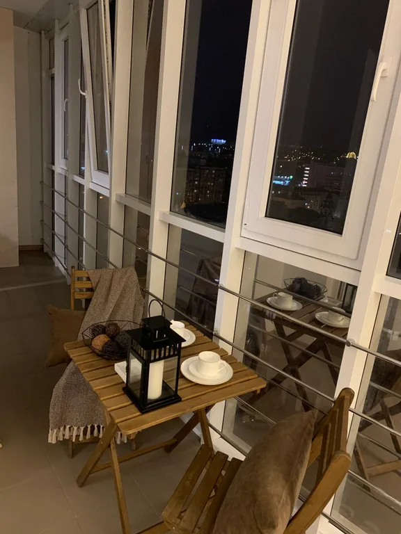 Просторная и теплая квартира с панорамным видом в центре города