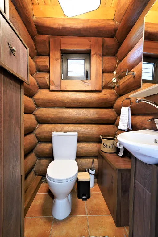 Коттедж на берегу Суходольского озера