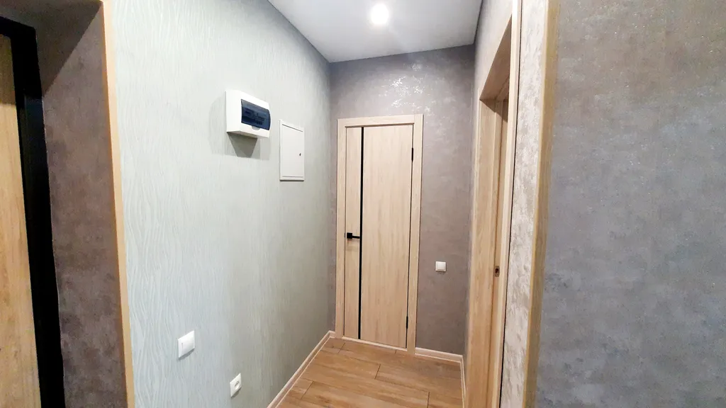 Апартаменты в новом кирпичном доме с современным ремонтом