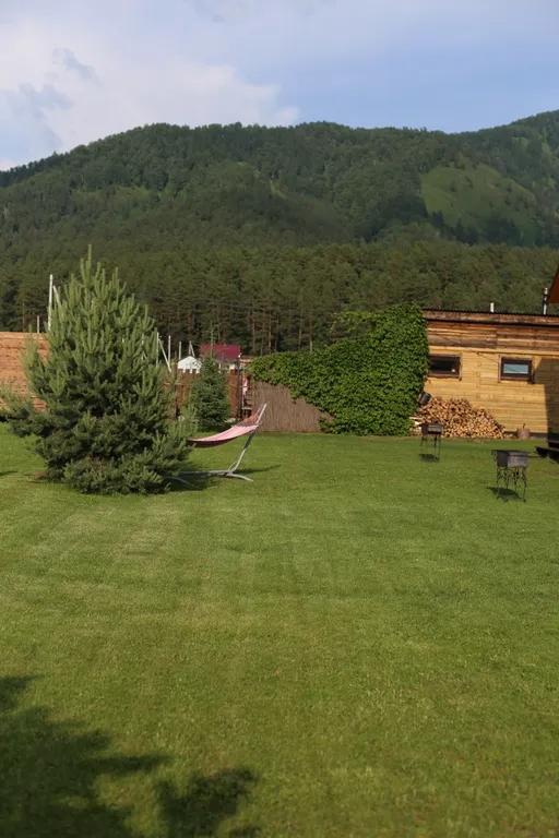 Уютный дом с видом на горы