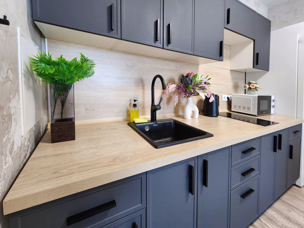 3-комнатная на Взлетке возле ТРЦ Планета