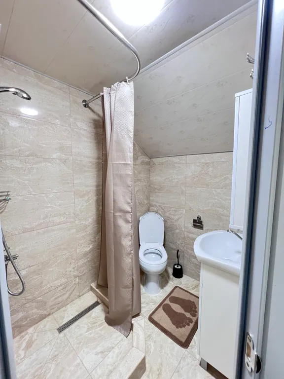 Уютный гостевой дом с видом на город и море