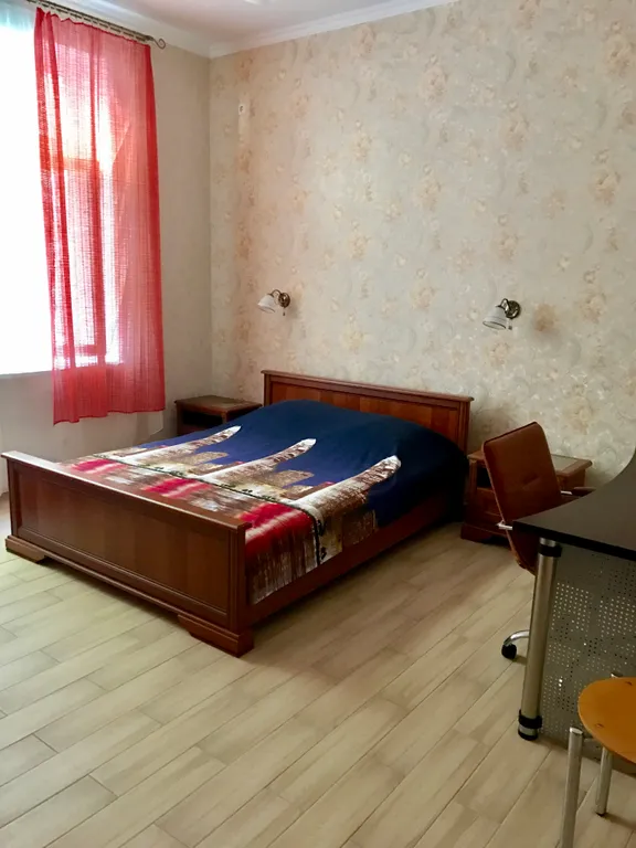 Квартира Улучшенный номер с большой кроватью у моря — аренда посуточно в Кореиз