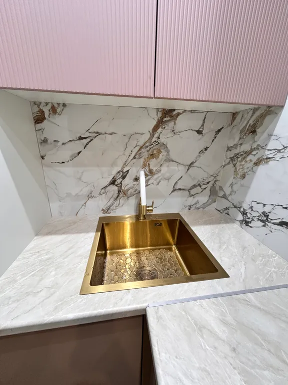 Новая стильная студия недалеко от вокзала