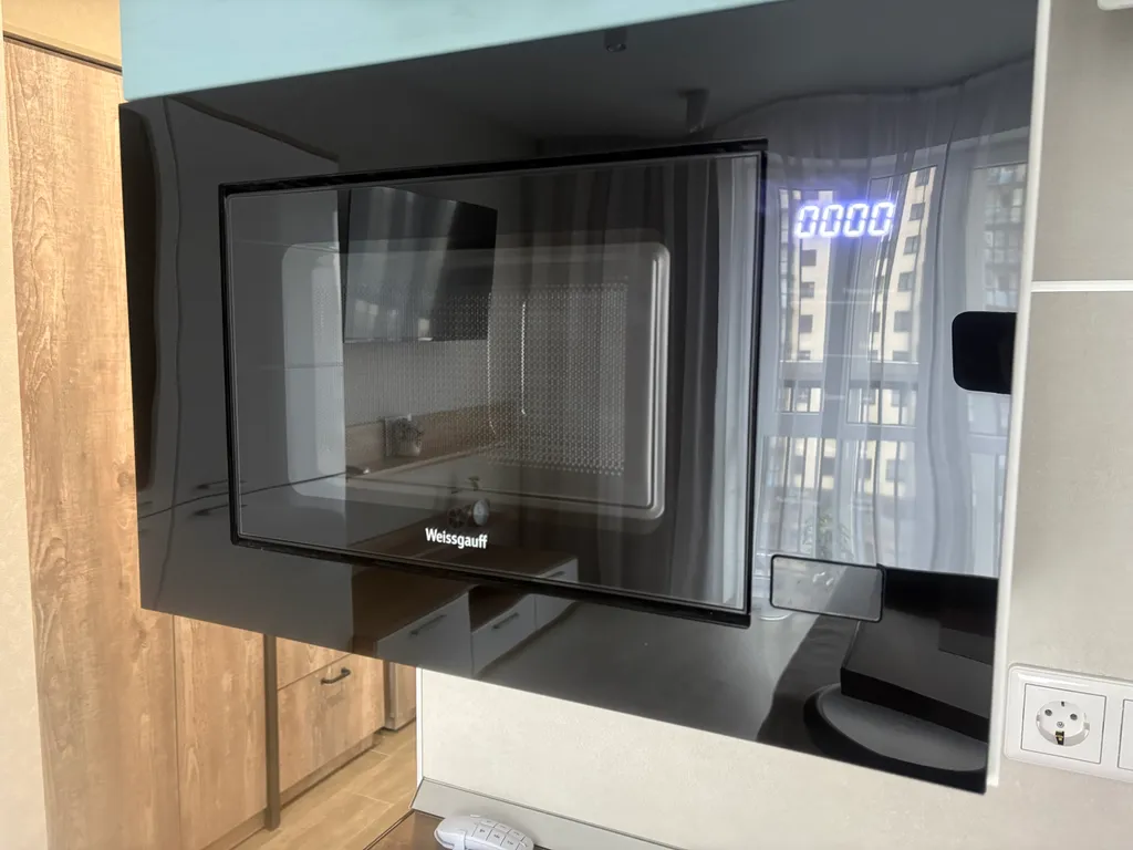 Светлая стильная студия в новом доме