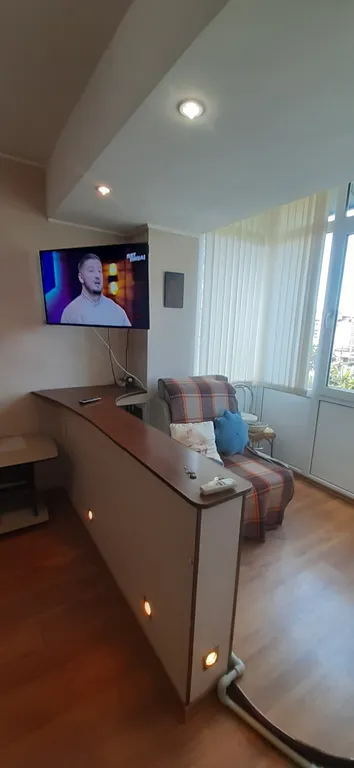 Студия на ялтинской