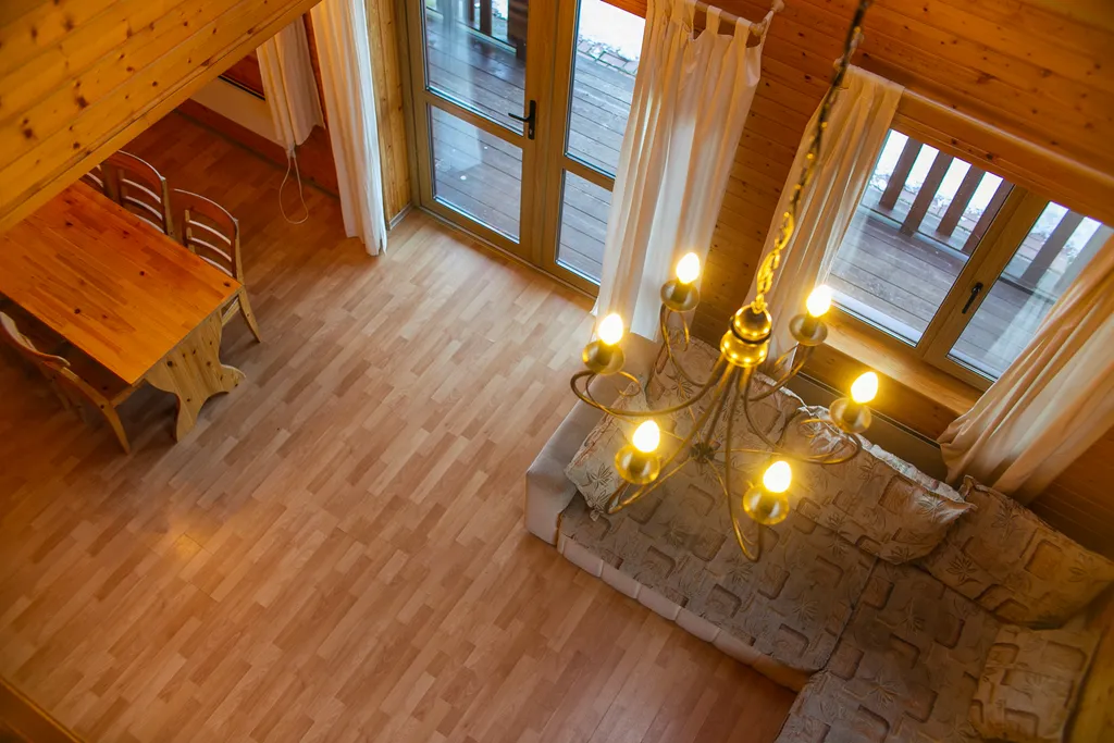 Коттедж Коттедж 3 спальни на берегу реки — Лодейное Поле