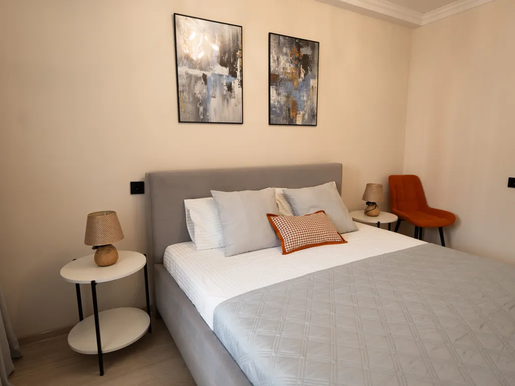 Дизайнерская квартира с видом на горы в центре Домбая