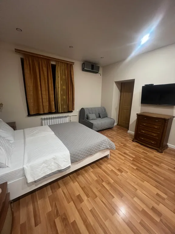 2-ая квартира в центре города с балконом