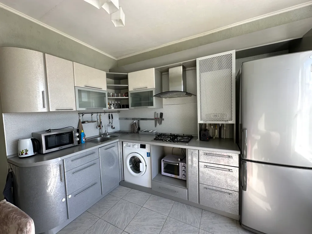 Двухкомнатная квартира в ста метрах от берега